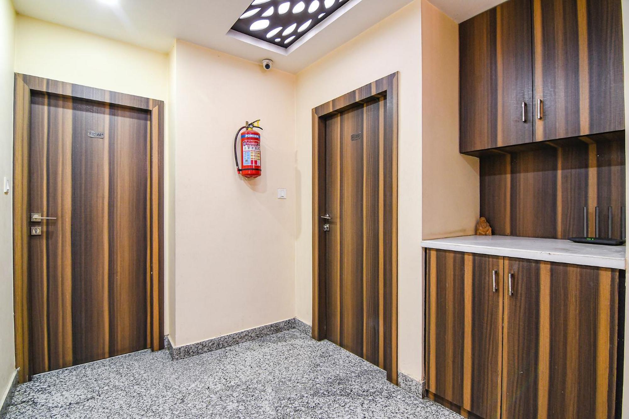 Fabexpress Scholer Motel Kalküta Dış mekan fotoğraf